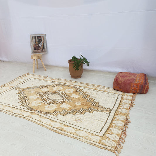 Moroccan Vintage Rug Kmara 3.00×1.68m\ 9.8×5.5Feet